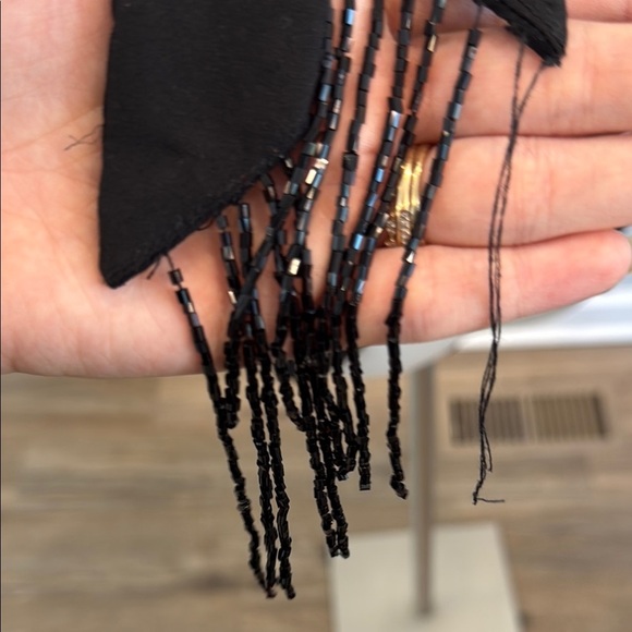 *flaw Haute Hippie Small Silk Black Sleeveless Top with Beaded Detail Open Back - Picture 6 of 9